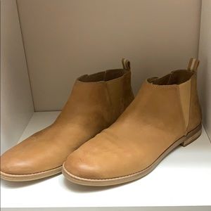 Sperry Topsider Tan Leather Booties
